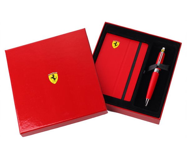 Ferrari 300 Red, sada kuličkového pera a zápisníku
