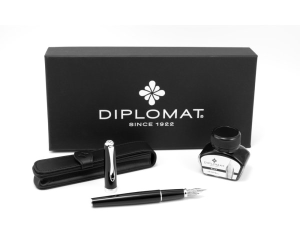 Diplomat Excellence A2 Black Lacquer CT, dárková sada