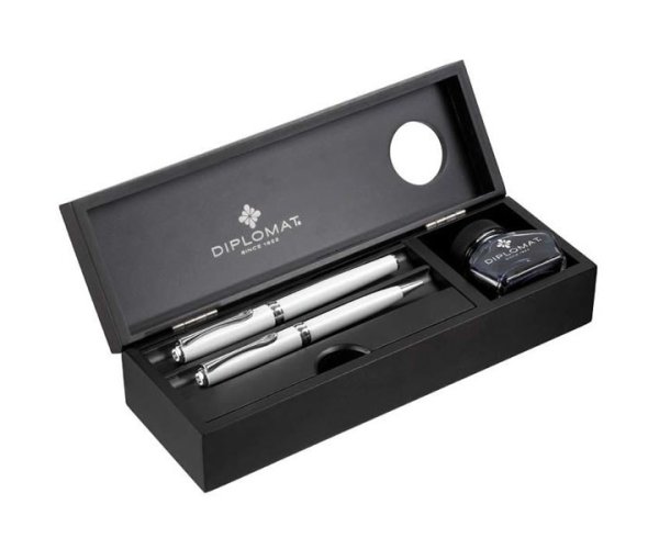 Diplomat Wenge, dřevěný stolní set na pera